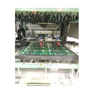 Automatisierte Programmierung von Firmware für Mikrocontroller in Chargen